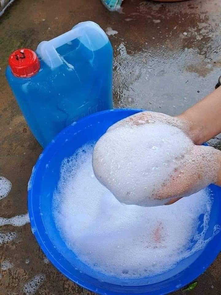 Nước Giặt OMO - can 5l